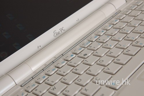 9.5 小時進化登場 – Asus EeePC 1000HE