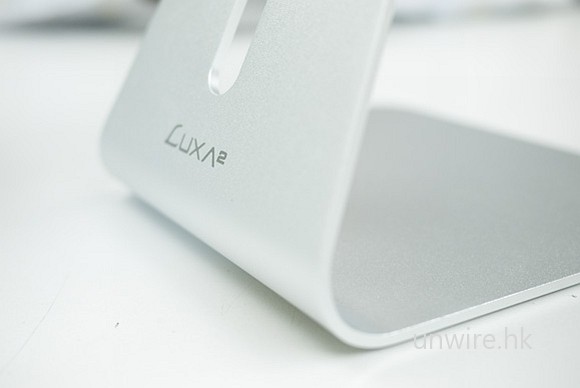 最佳 iPad 支架 – 合金 + 可調角度! Luxa2 H4