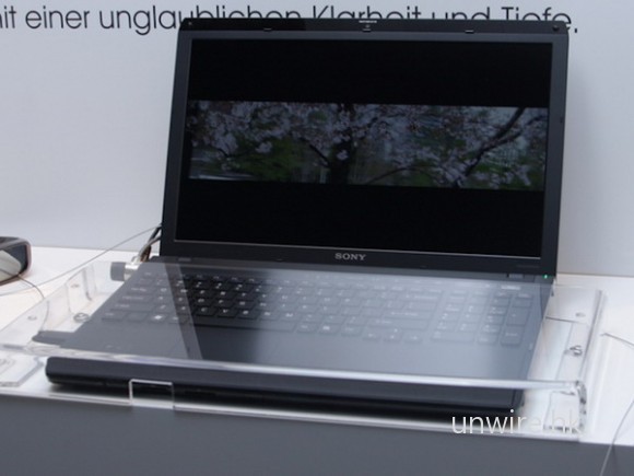 240Hz 3D屏幕  SONY VAIO F 現身!