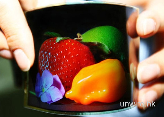 未來手機不會爆芒 – Samsung 4.5″ 柔性 AMOLED 亮相