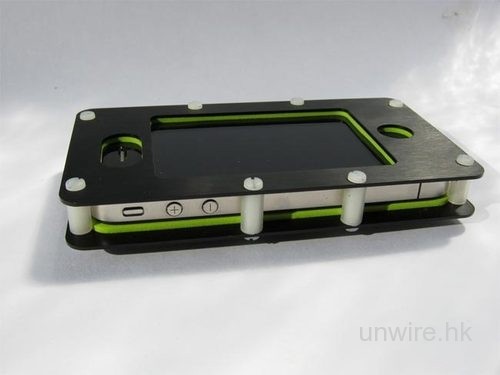 這樣保護iPhone也太誇張了吧……