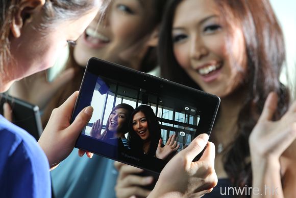 行貨 BlackBerry Playbook，送禮再加本地 APPS