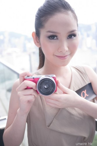 2011 無反光鏡對決! Sony NEX-C3 vs Panasonic GF2