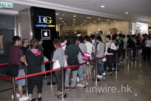 Apple Store 今日 iPad2 「秒殺」明玩炒家