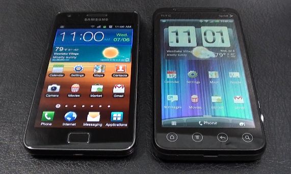 熱鬥！HTC EVO 3D vs Samsung Galaxy S2 (有片)