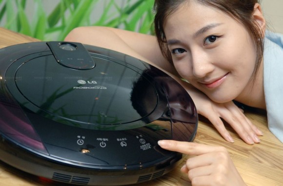 LG 最新吸塵機械人：主人我病了!