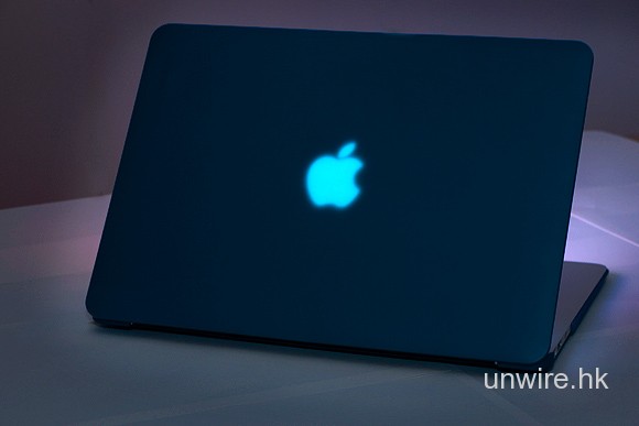 [團購] 1mm薄.7 安士輕! 真正 Macbook Air 美國保護殼 – Incipio feather