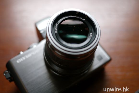 又一 m43 人像鏡! Olympus 45mm f/1.8 香港售價 $2,790