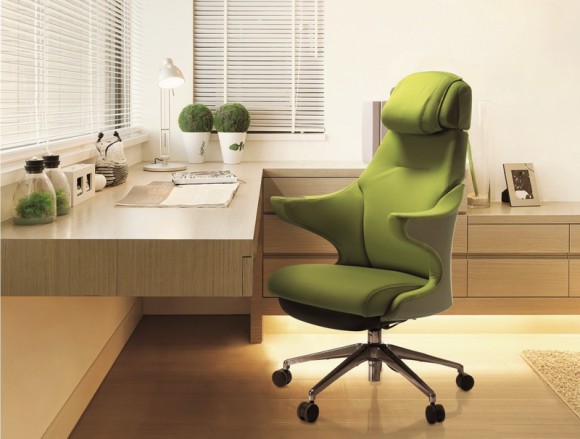 [生活品味] 幫你按摩的電腦椅