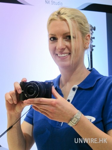 Samsung NX200 香港售價 $6,990