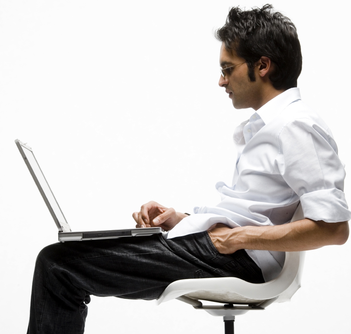 男士們注意！避免把手提電腦放在大腿上使用