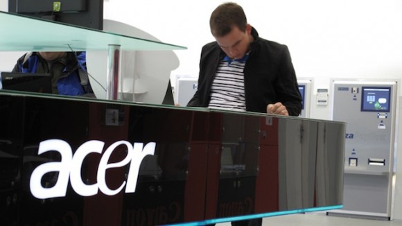 1920 x 1200 熒幕 + Tegra 3 ：Acer Iconia Tab A700 / 701 快將登場?