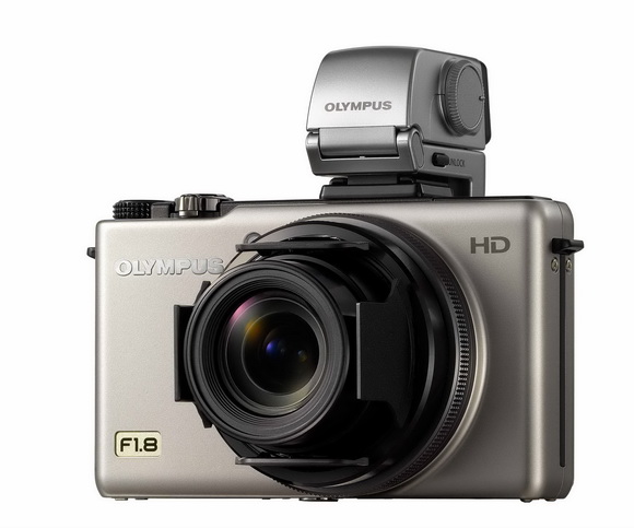 Olympus XZ-1 推鈦銀別注版