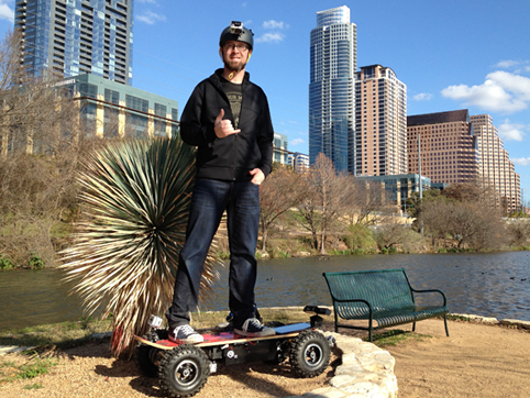 好玩！以 Kinect 和平板電腦操控的電動板車