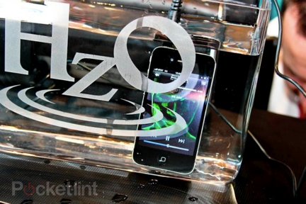 手機不再怕水！手機防水塗膜即將面世