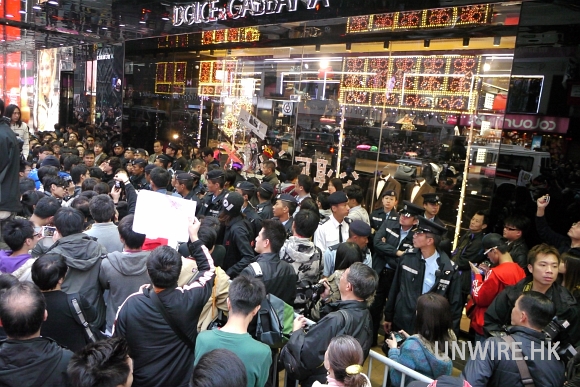 有片睇 ! D&G 全紀錄 + 內幕踼爆訪問