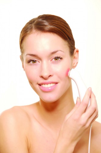 慳錢！ 安座家中做 Laser 換膚