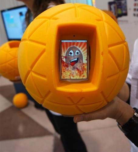 擊出 strike！把你的手機變成保齡球碌出去！