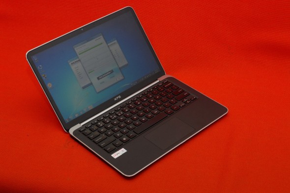 合金Ultrabook登場!  DELL XPS 13