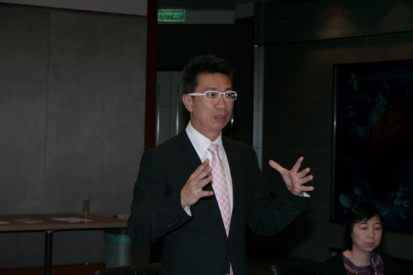 PCCW 4G $174 ! 前 Nokia HK 老大變身 PCCW 報喜!