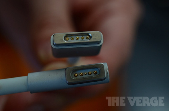 超薄新 Macbook Pro 開箱，與 Macbook Air 比一比 (相 + 影片)