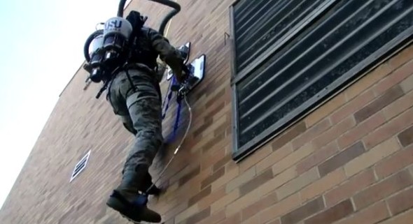 真空輔助裝置令你變身為蜘蛛俠