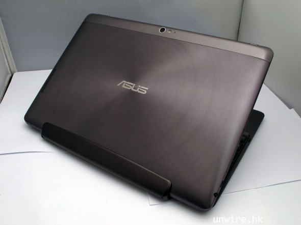 全高清靚芒 – ASUS Transformer Pad Infinity TF700T