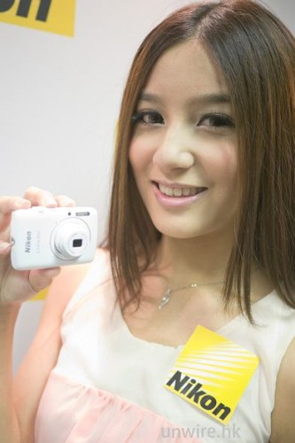 【真機速試】將 Instagram．美圖秀秀．FB 裝入相機  – Nikon Coolpix S800c