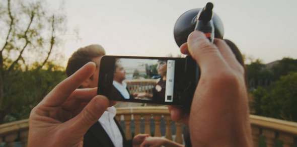 Paparazzo Light – 懷舊 iPhone 用外置閃光燈，校出理想光度