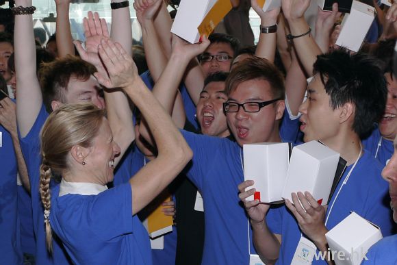 如何抽中 iPhone 5? 網民 15 個大迷信