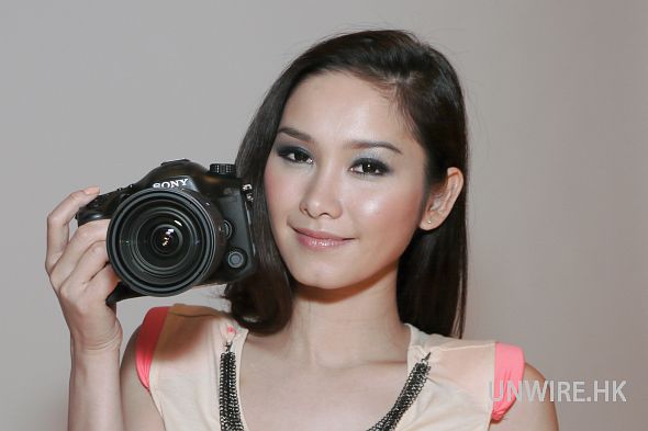 【真機初試】輕身平價旗艦 SLT 全片幅- Sony a99