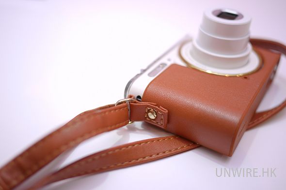 【真機初試】日女潮愛！手袋．相機合體 – Casio EX-JE10