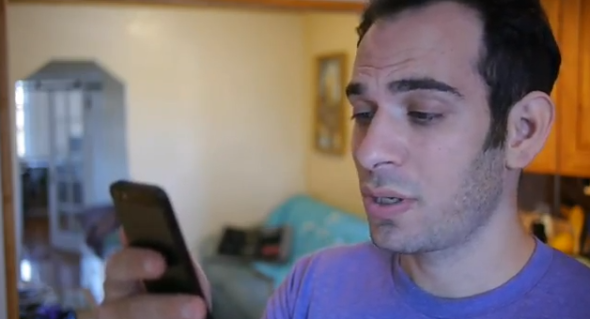 Jonathan Mann 與 Siri 合唱一曲，慶祝 Siri 一歲生日