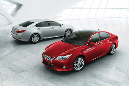 結合 iPad 及傳統雜誌，Lexus 新汽車廣告概念