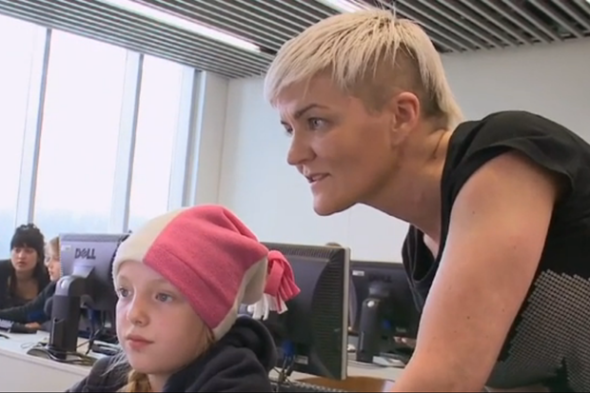 冰島新學校 從小教編程