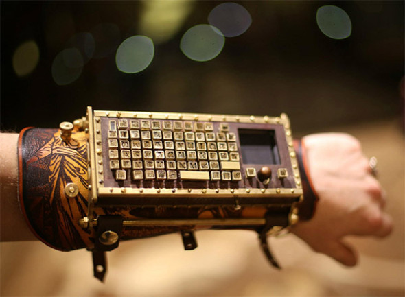 Steampunk 風格藍牙鍵盤護臂