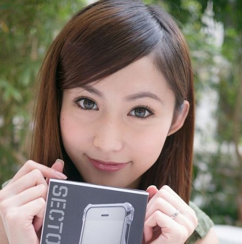 LRT X 靚靚 Model 寫真集