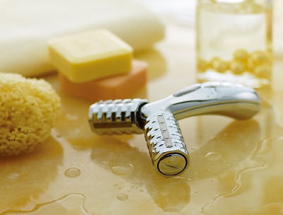 快速撫平皺紋瘦面．ReFa PRO 及 CARAT 白金電子滾輪美容棒．