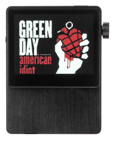 AK100 推出支援 Apple 製式音樂更新檔