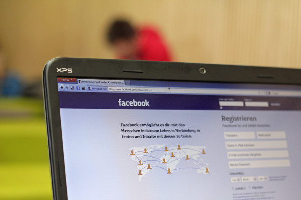 上 Facebook 隨時得憂鬱症！