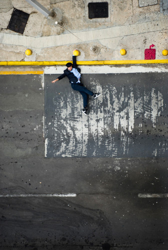 神奇拍攝角度！地板可以變牆