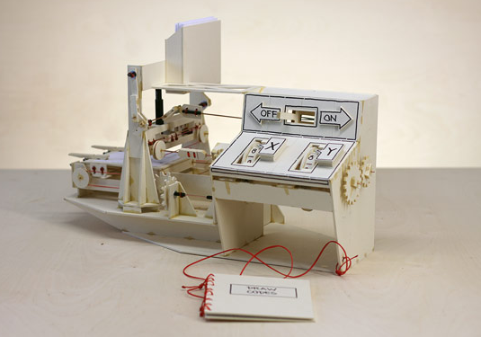 可靈活運作的機械紙板電腦