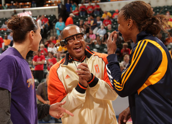 球證兼職攝影師．將觀眾帶入籃球場內