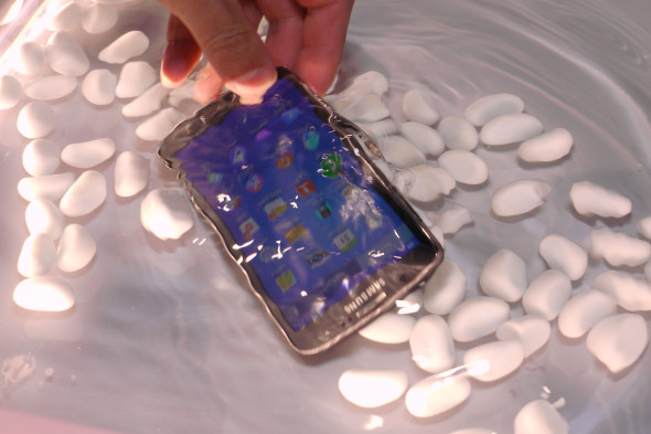 【新機速試】在大塵、水浸環境亦可用．Samsung GS4 Active