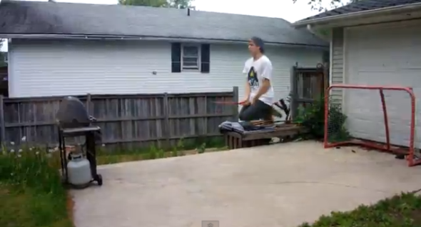 魔男宅急便？12 秒「飛行」體驗