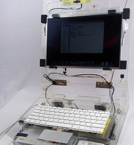 睇全相！赤裸裸透明 MacBook 很想要吧？