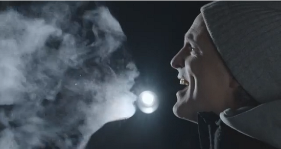 用口氣做「屏幕」拍超得意 MV