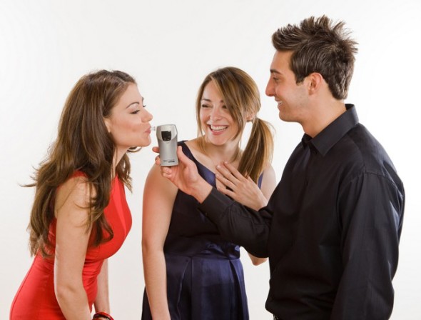 減肥吹波仔！日本推燒消脂吹氣測試機