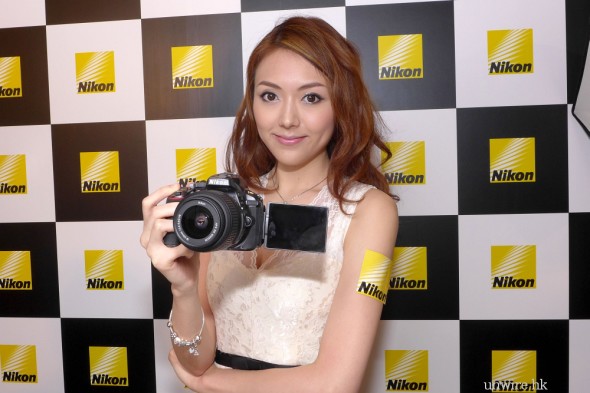 【新機速試】內置 WiFi 中價新寵．Nikon D5300