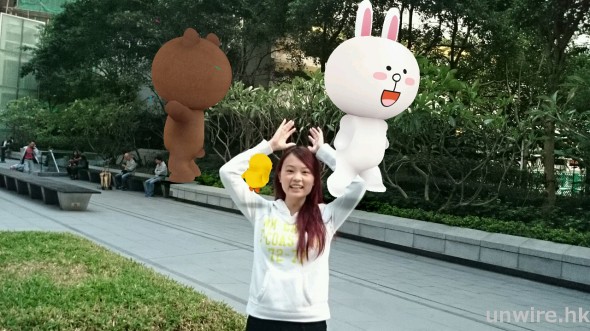 かわいい！教你用手機跟熊大、兔兔及小雞雞合照